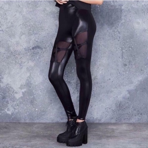 Occult Pentagram Cut Out Leggings - Picture 8 of 8